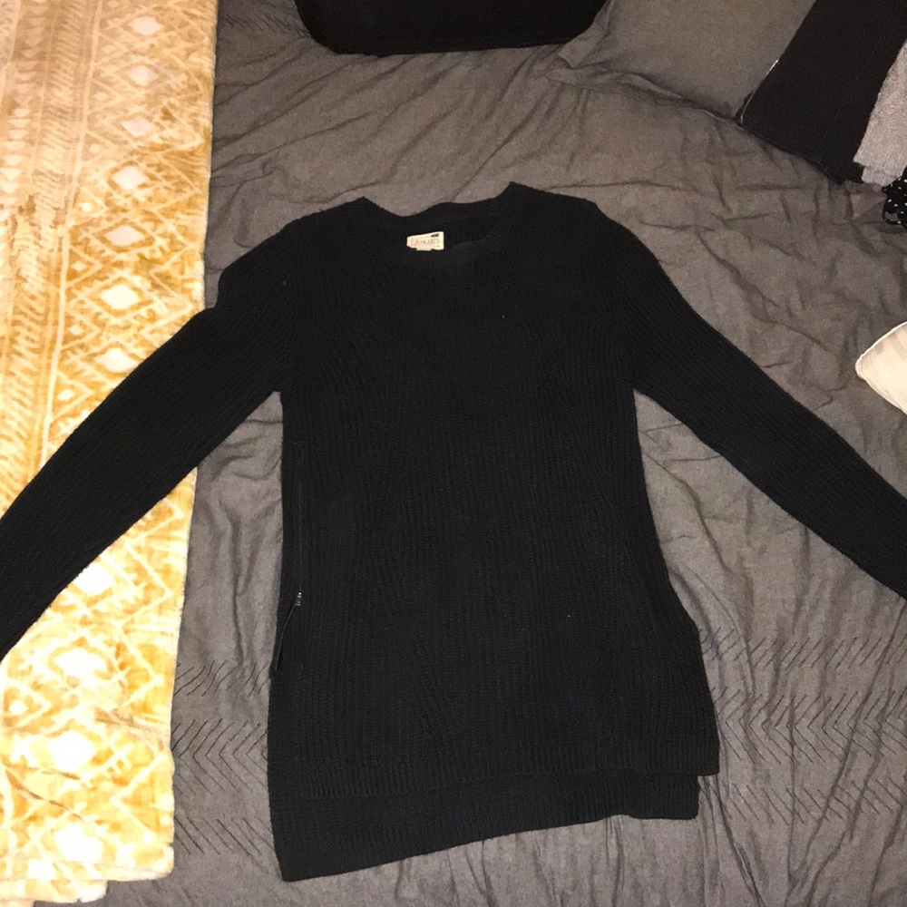 L.A. Hearts Black Side Zip Sweater